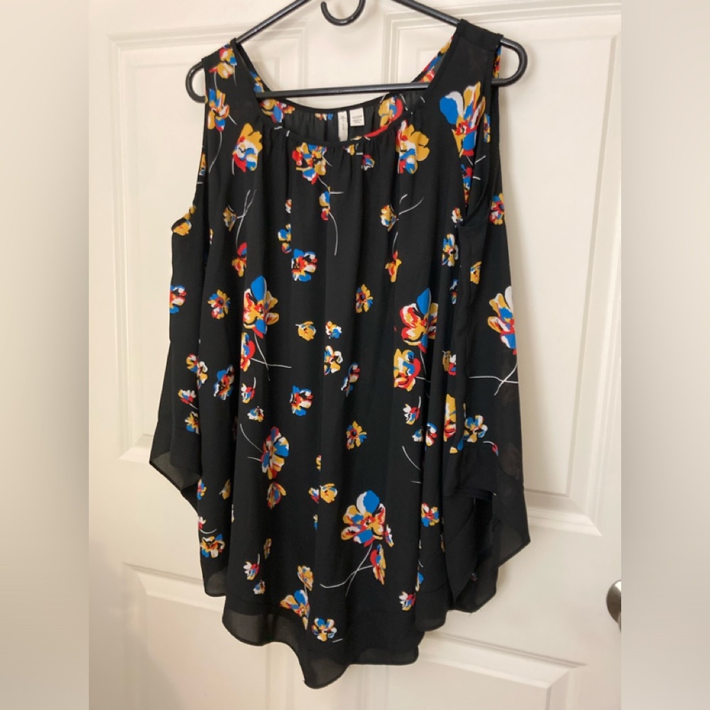 Cold-Shoulders Shirt Est. 1946 Top Size 14/16W Pretty Feminine 👚 Blouse!